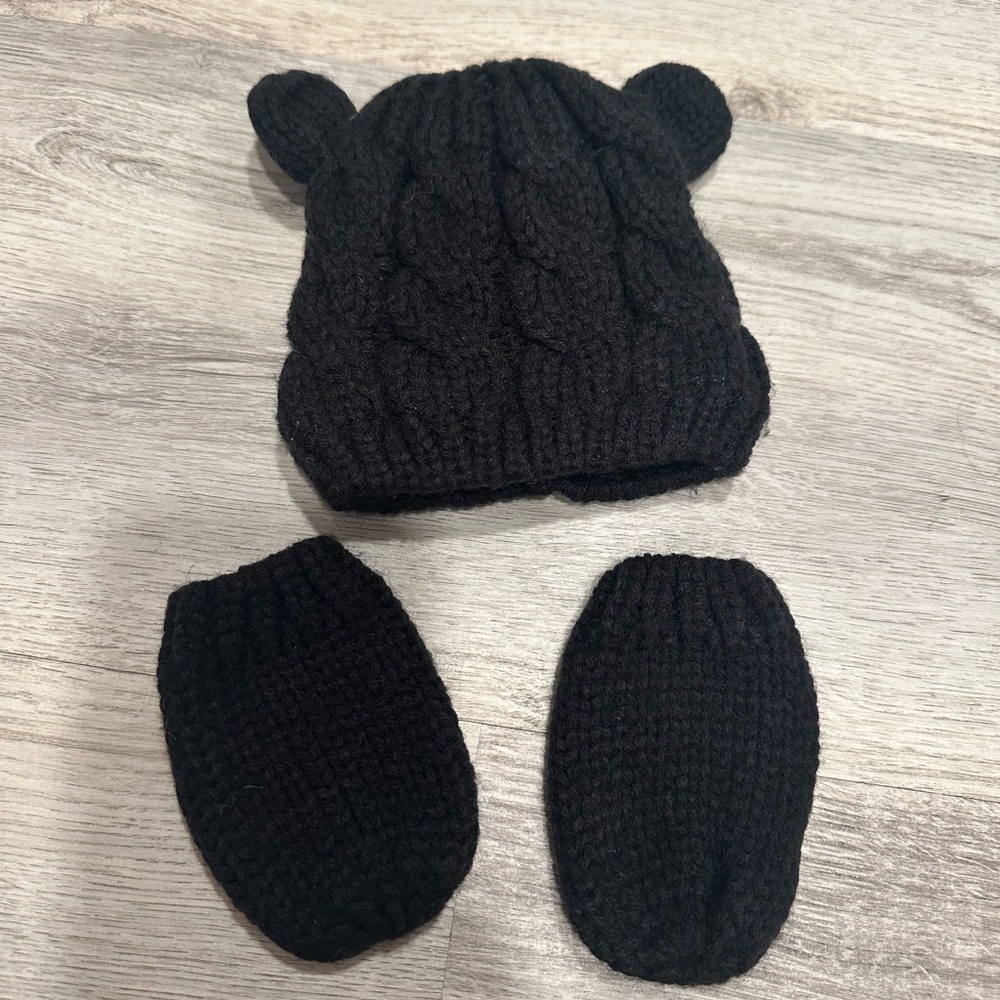Knit baby bear hat